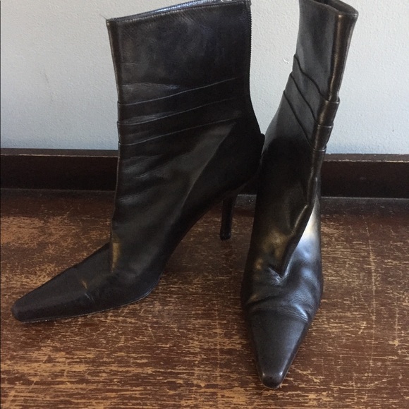 Stuart Weitzman Black Leather Booties - Picture 4 of 6